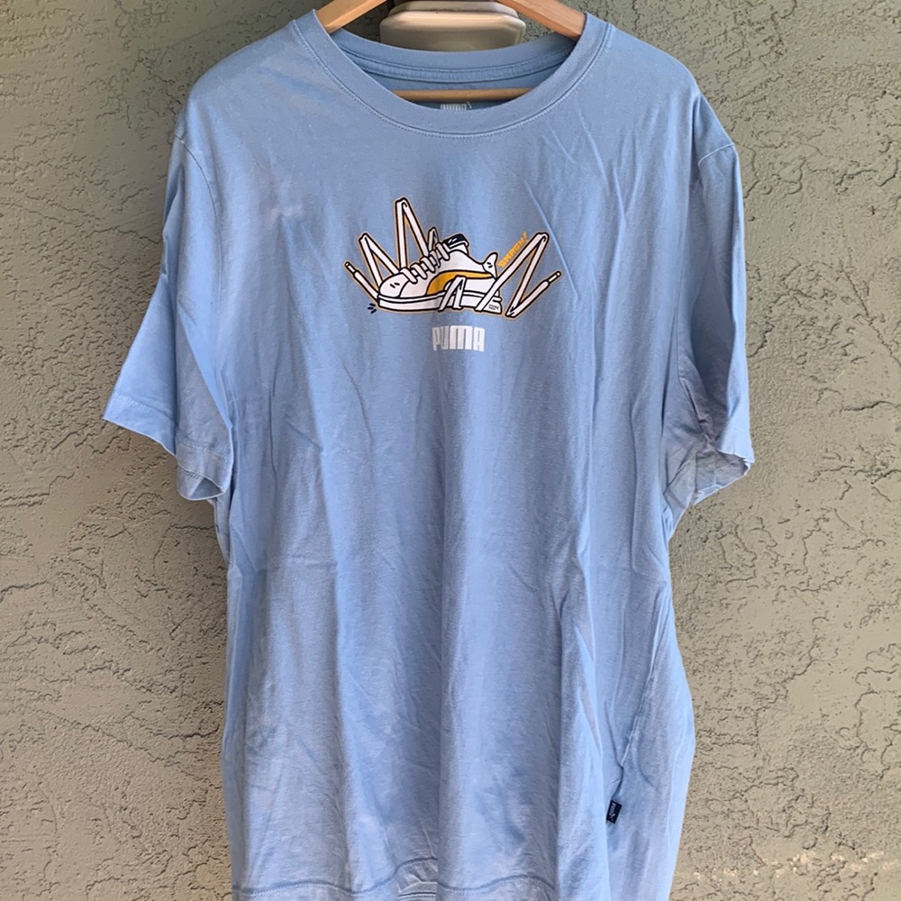 🌸🌸 3/$20 Puma t shirt